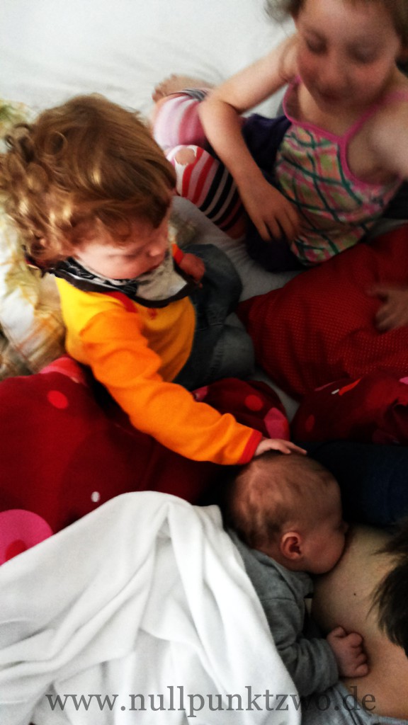 3 Kinder in meinem Bett 3 Kinder