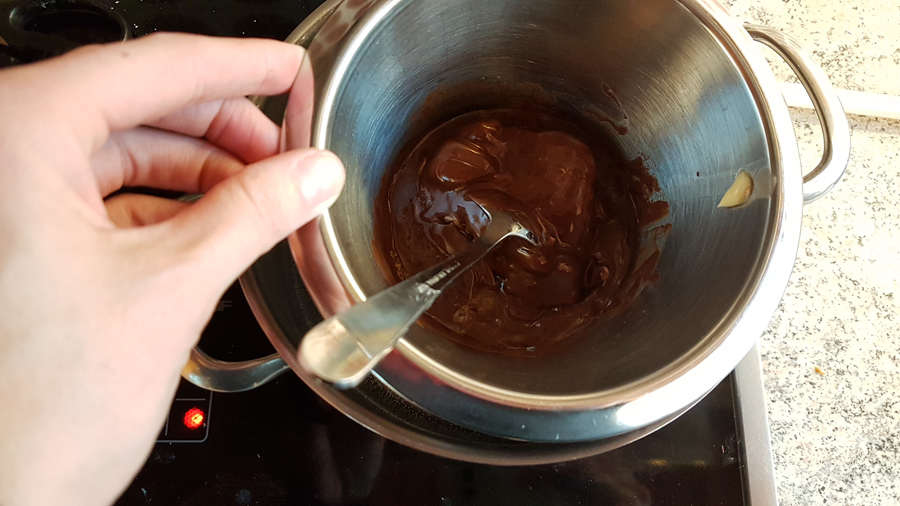 Schokokuchen Schokolade schmelzen • nullpunktzwo